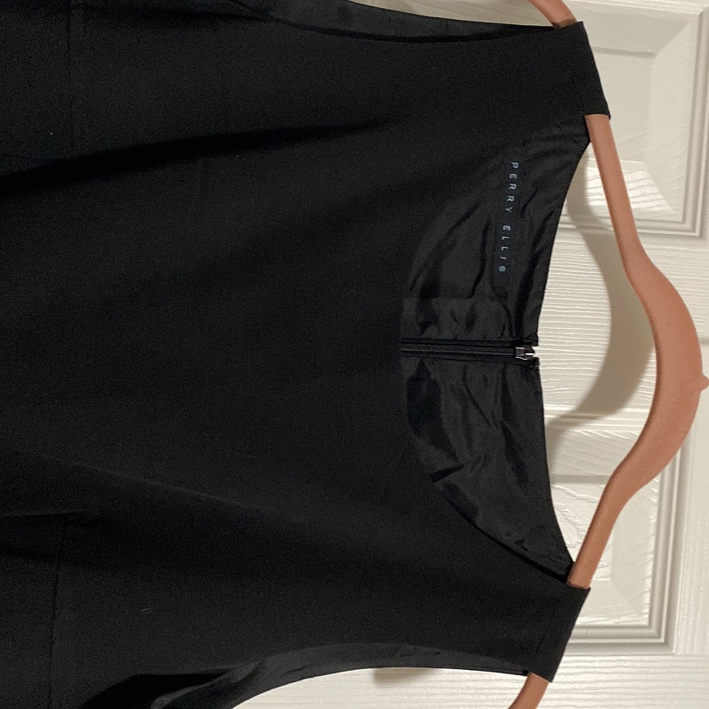 Perry Ellis LBD!🦋 - Picture 5 of 6